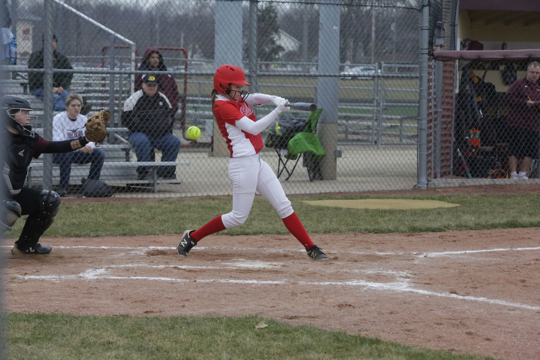 Gallery Bulldogs vs Trojans in softball